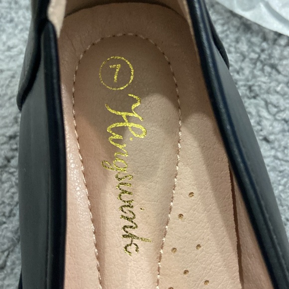 New in box size 7 black low heal Mary Jane’s. - Picture 2 of 8